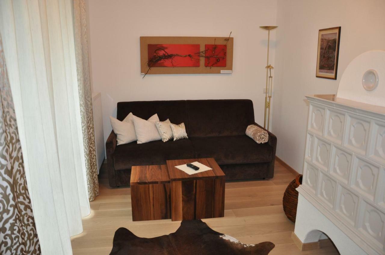 Gaestehaus Pfuss Caldaro Exteriör bild