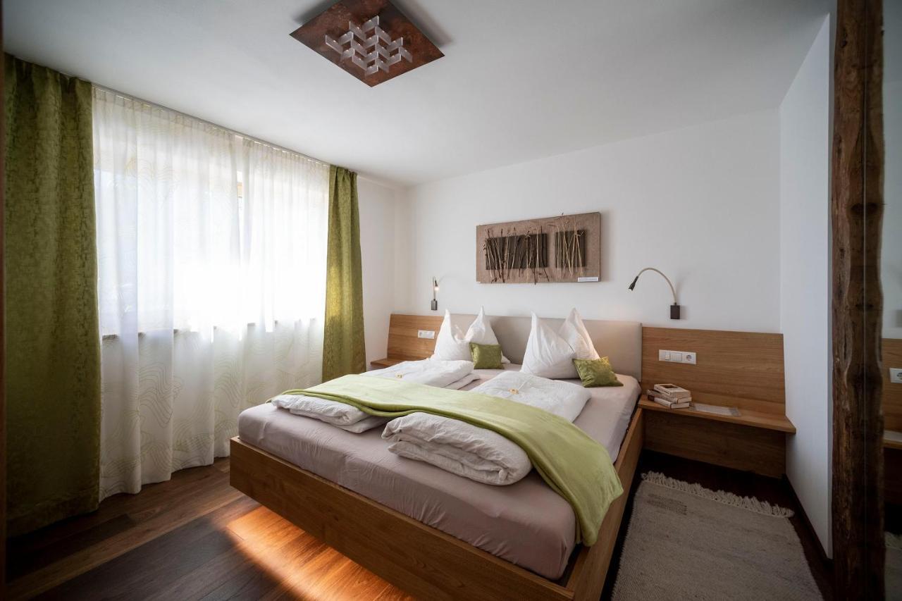 Gaestehaus Pfuss Caldaro Exteriör bild
